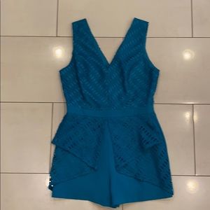 Adelyn Rae Teal Romper Overlay V Neck (M)